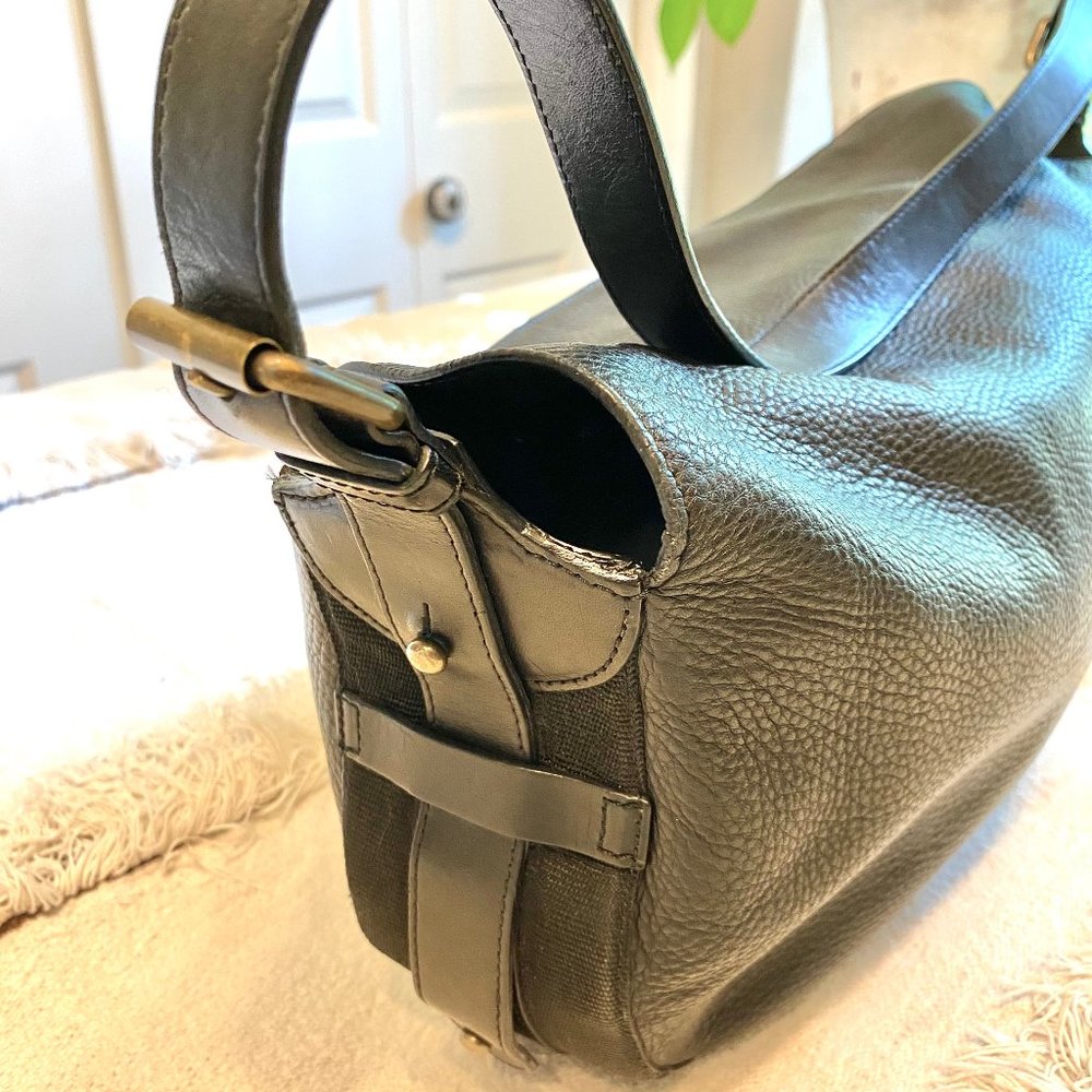 CYNTHIA ROWLEY PEBBLE LEATHER SHOULDER BAG - Picture 8 of 10